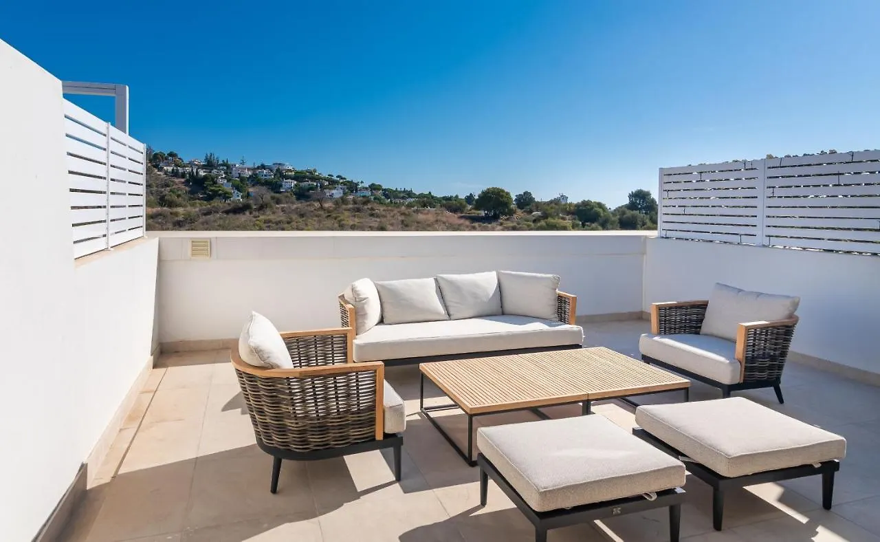 Luxurious Townhouse With Roof Top Plunge Pool Malaga